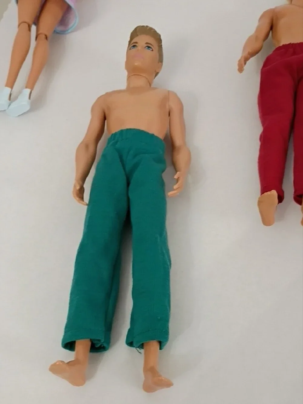 Vintage Clothing Fashion Doll Playset with Pink & Green Outfits
